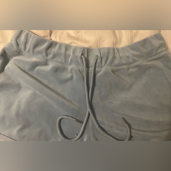 H&M L.O.G.G Women Sz-M Light Blue Velor Shorts - Picture 2 of 6